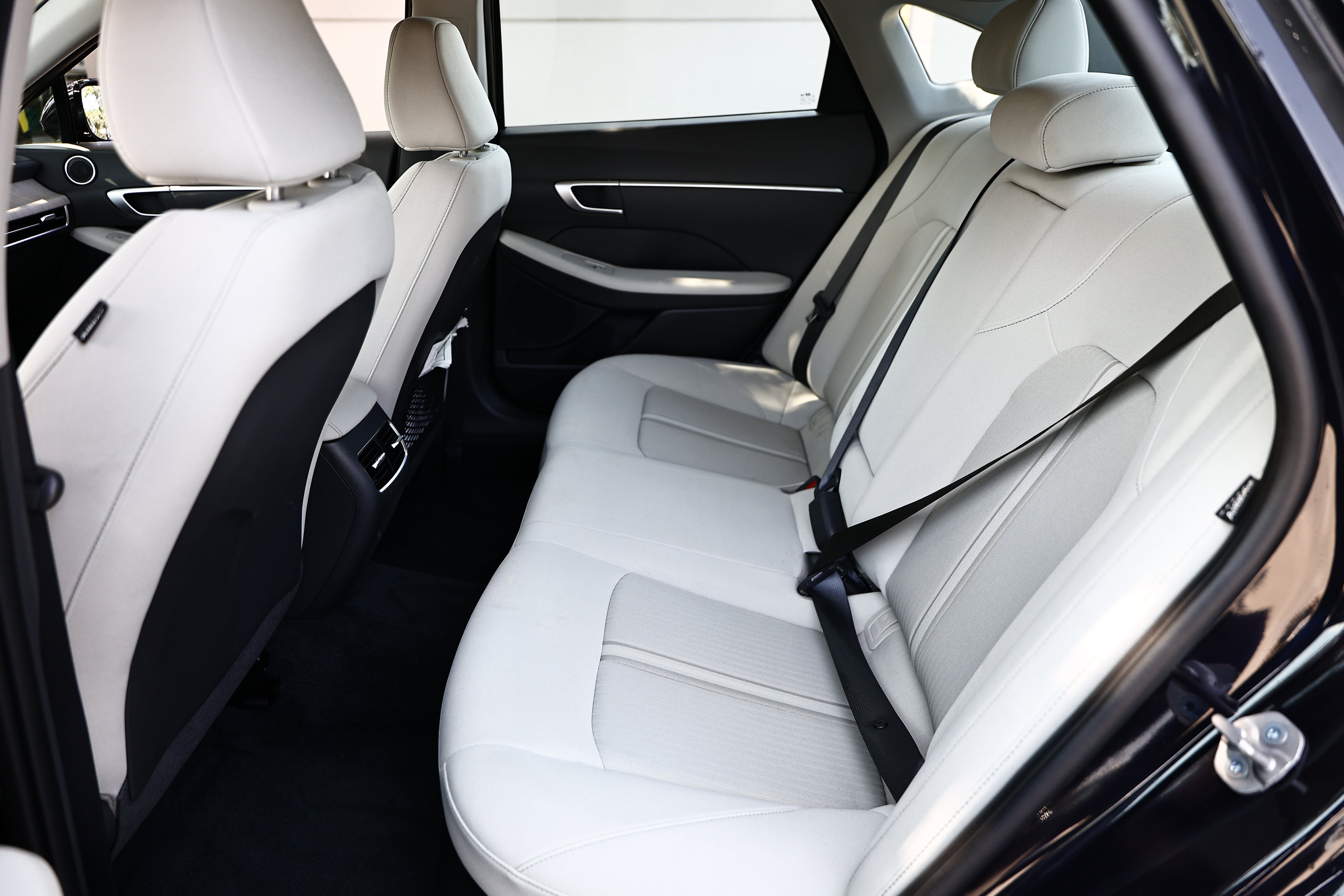 Certified 2025 Hyundai Sonata SEL FWD image 24