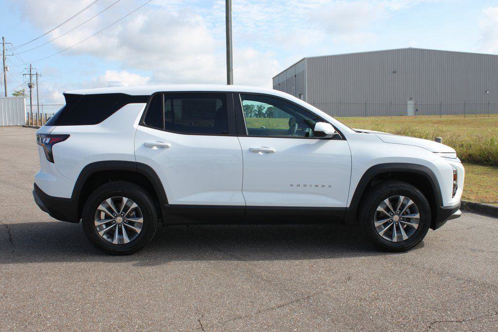 New 2026 Chevrolet Equinox LT w/ Convenience Package II image 16