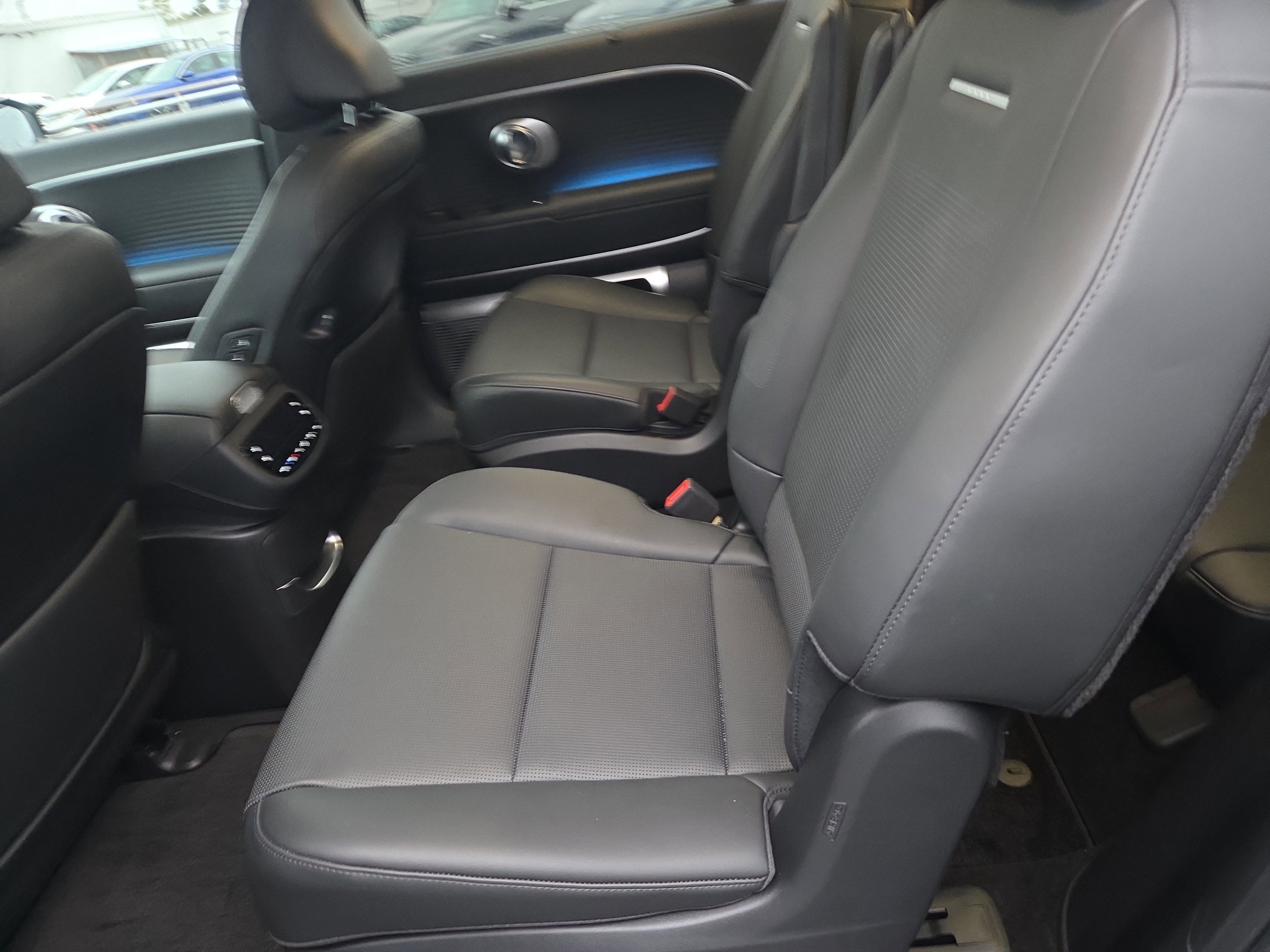 New 2026 Hyundai Ioniq 9 Limited image 6