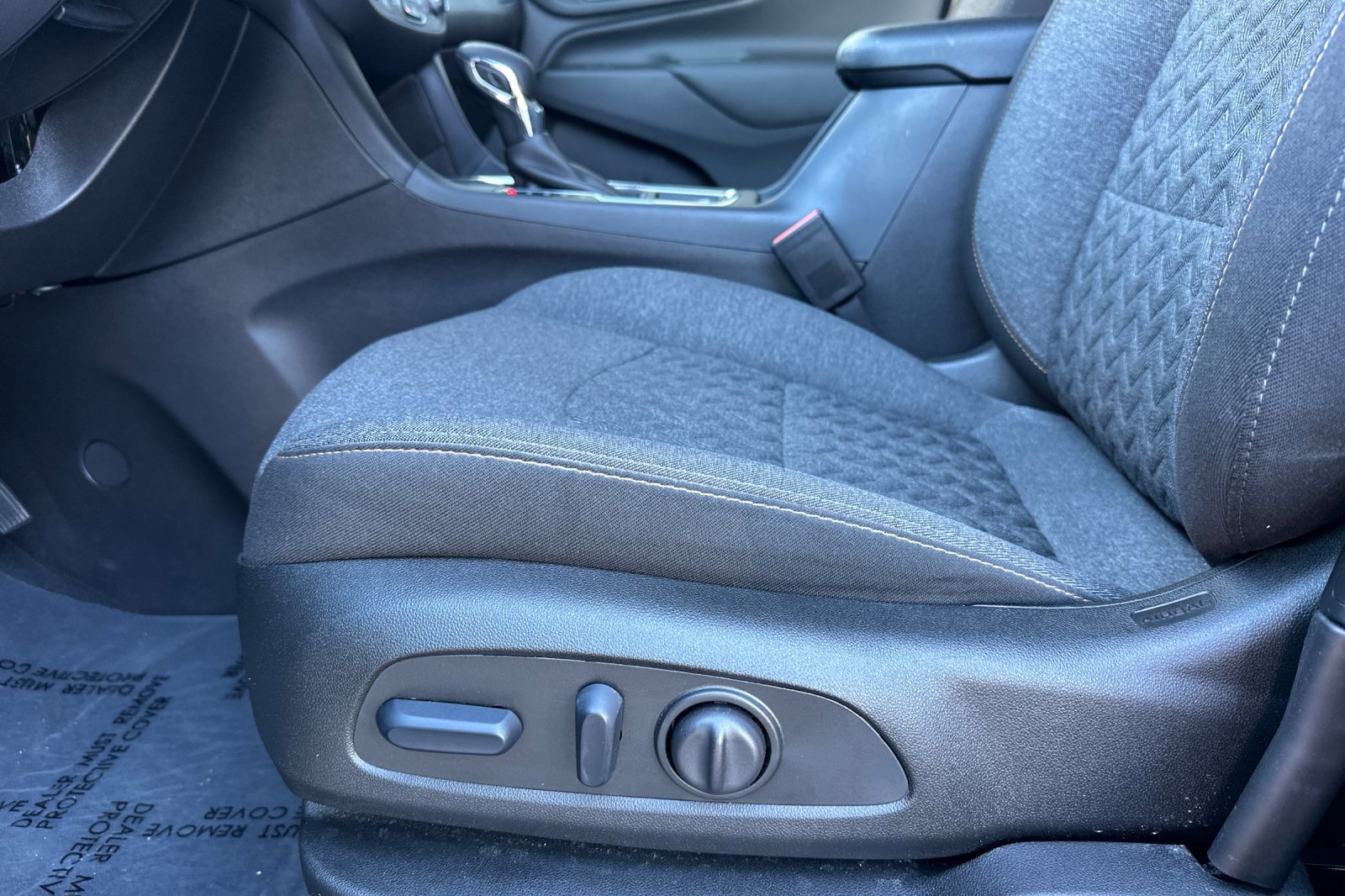 Used 2024 Chevrolet Equinox LT image 13