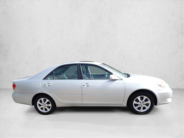 Used 2005 Toyota Camry XLE FWD image 5