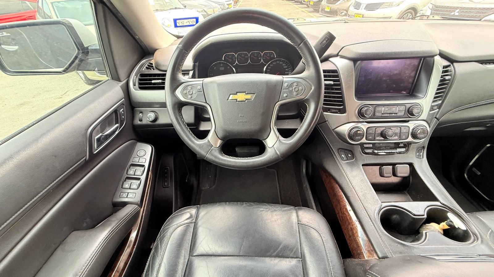 Used 2016 Chevrolet Suburban LT RWD image 15
