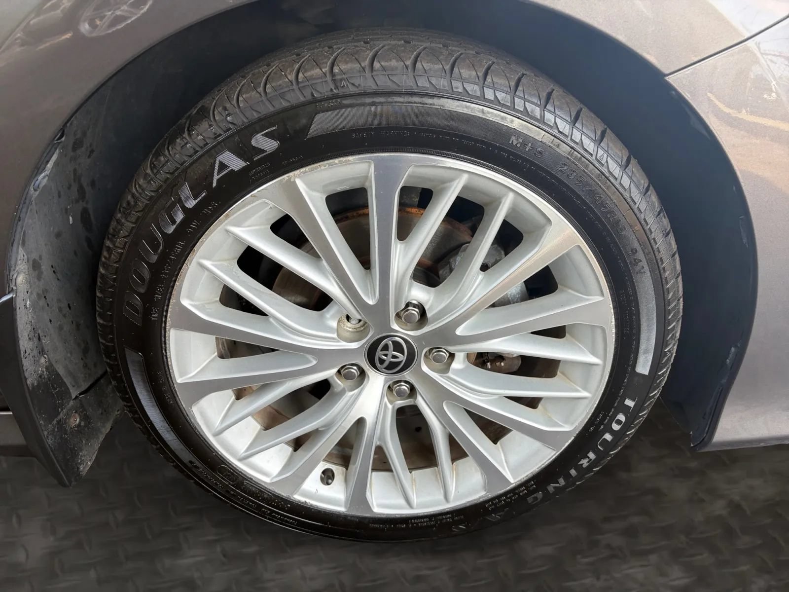 Used 2020 Toyota Camry XLE AWD/4WD image 36