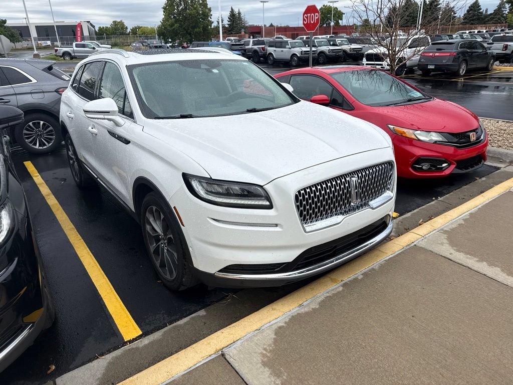 Used 2023 Lincoln Nautilus Reserve w/ Equipment Group 201A AWD/4WD image 2