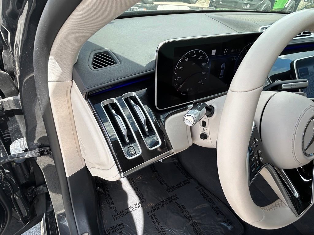Used 2023 Mercedes-Benz S 500 S 500 image 44