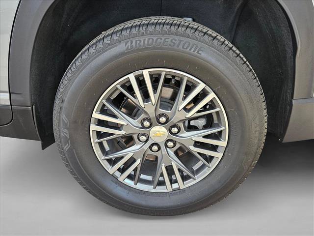 Used 2024 Chevrolet Traverse LT FWD image 20