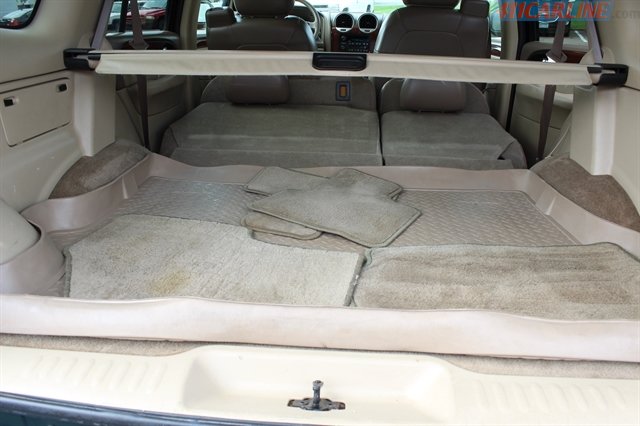 Used 2004 GMC Envoy SLT AWD/4WD image 23