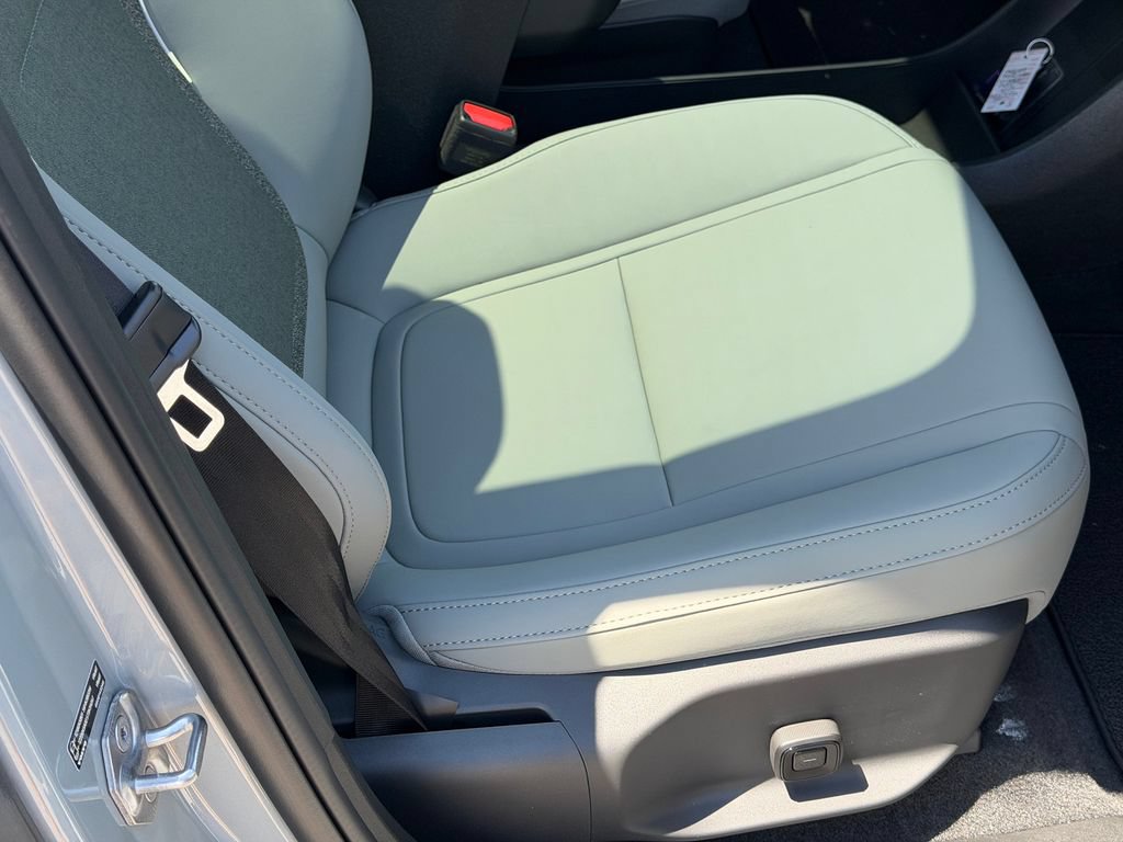 New 2026 Volvo EX30 Cross Country Ultra AWD/4WD image 8