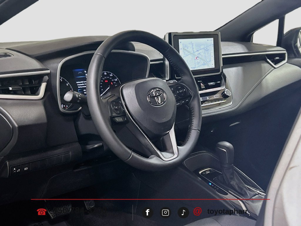 Used 2026 Toyota Corolla SE FWD image 8