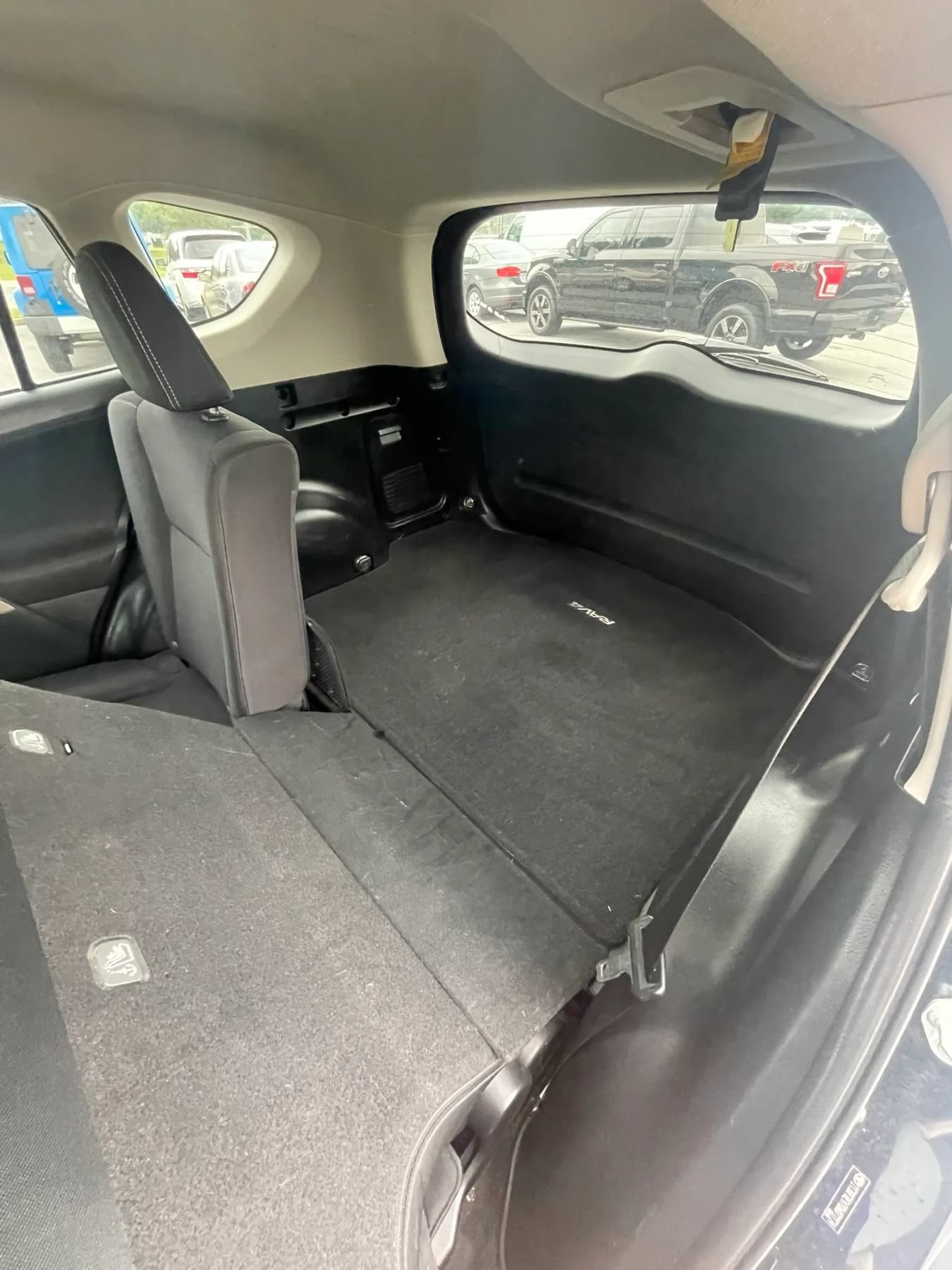 Used 2013 Toyota RAV4 XLE AWD/4WD image 37
