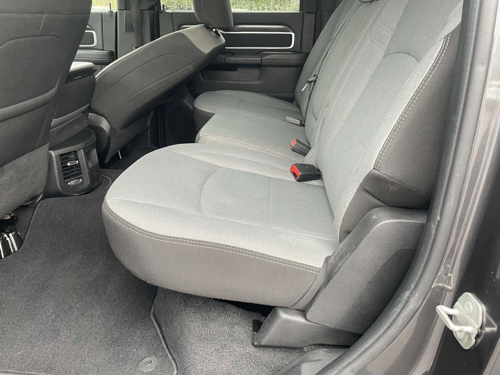 Used 2024 RAM 3500 Big Horn image 28