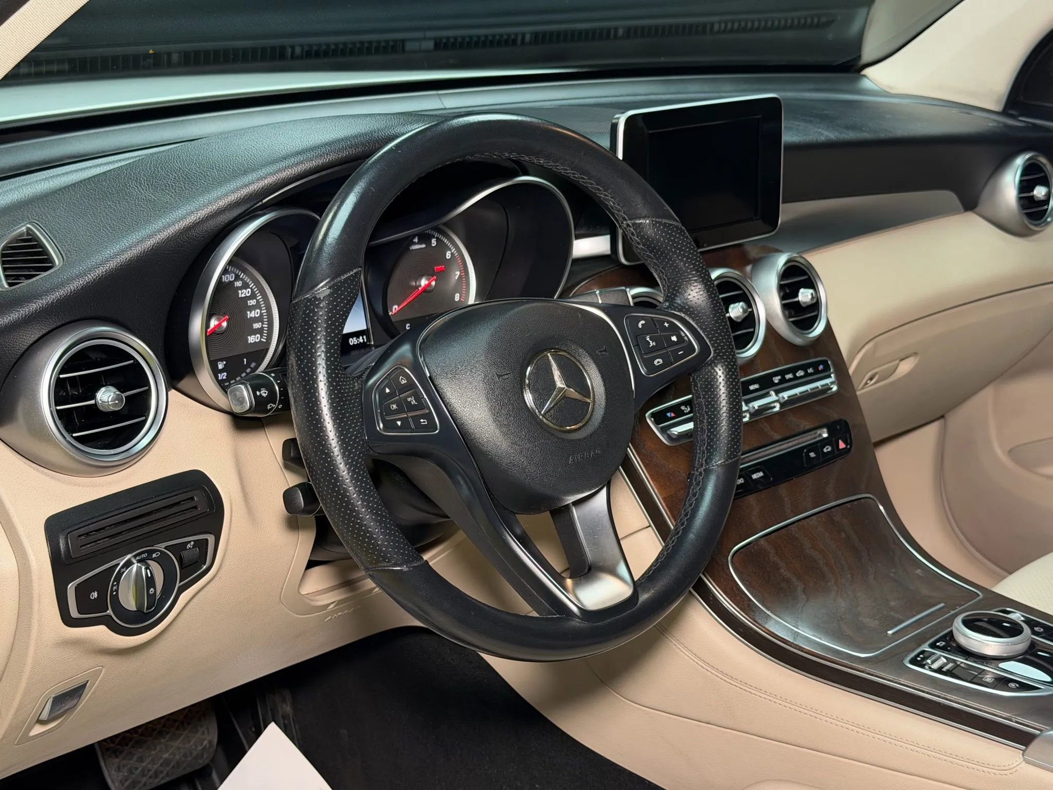 Used 2019 Mercedes-Benz GLC 300 image 52