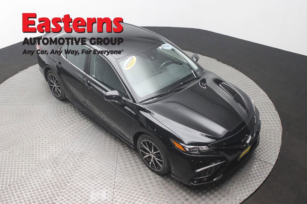 Used 2024 Toyota Camry SE image 4