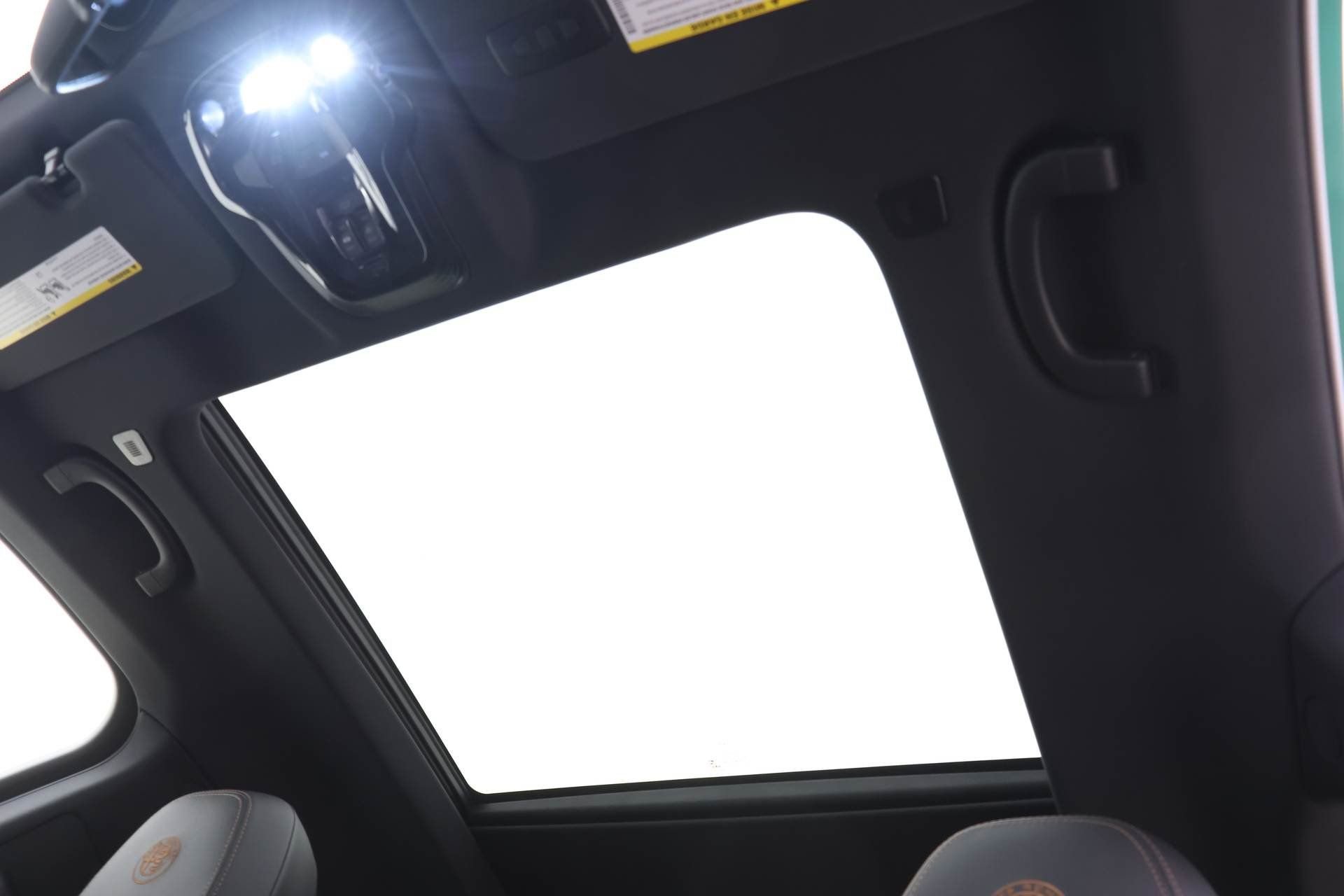 New 2025 Alfa Romeo Stelvio Sprint image 15