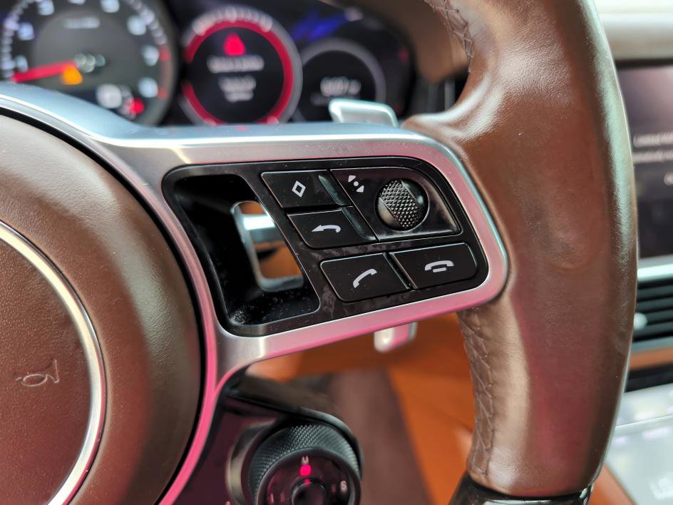 Used 2022 Porsche Cayenne Coupe image 20