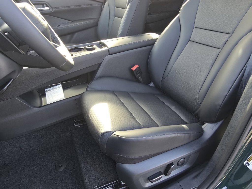 New 2026 Nissan Rogue SV image 14