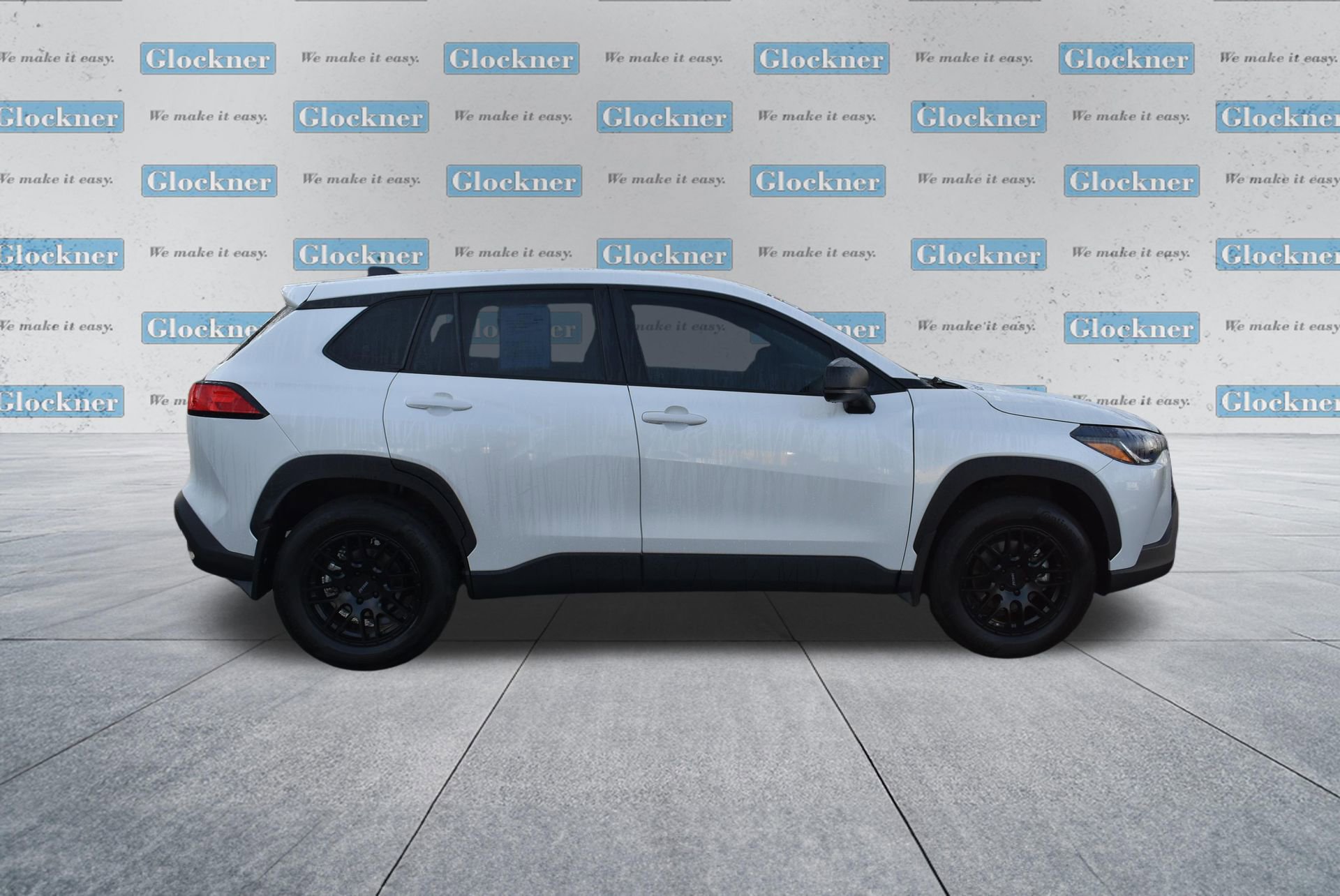 Used 2025 Toyota Corolla Cross L image 4