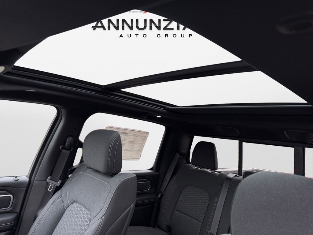 New 2026 RAM 1500 4x4 Crew Cab image 30