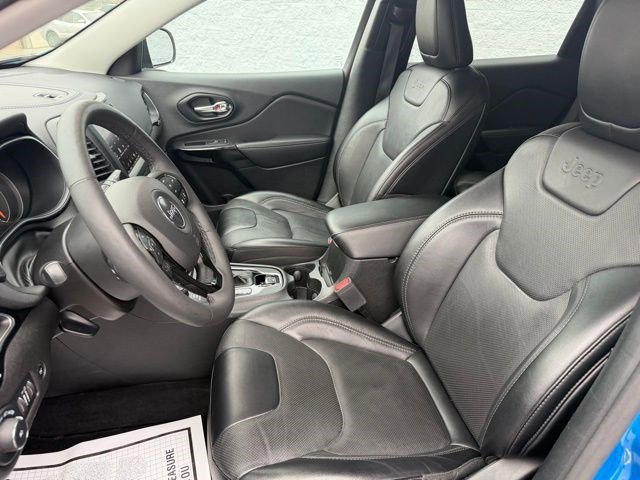Used 2023 Jeep Cherokee Altitude Lux image 12