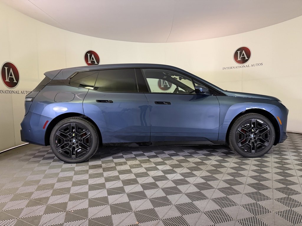 New 2026 BMW iX xDrive45 w/ M Sport Package image 9
