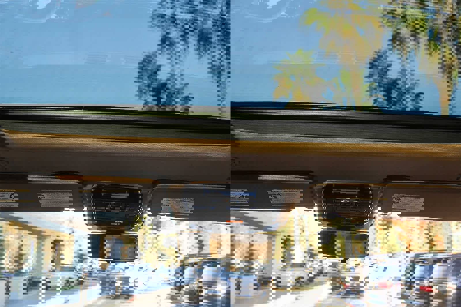 New 2025 Land Rover Range Rover SE image 11