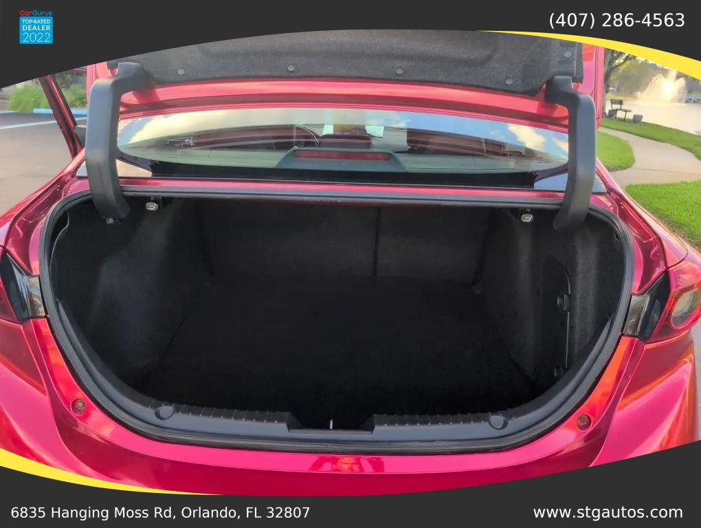 Used 2017 MAZDA MAZDA3 Touring FWD image 34