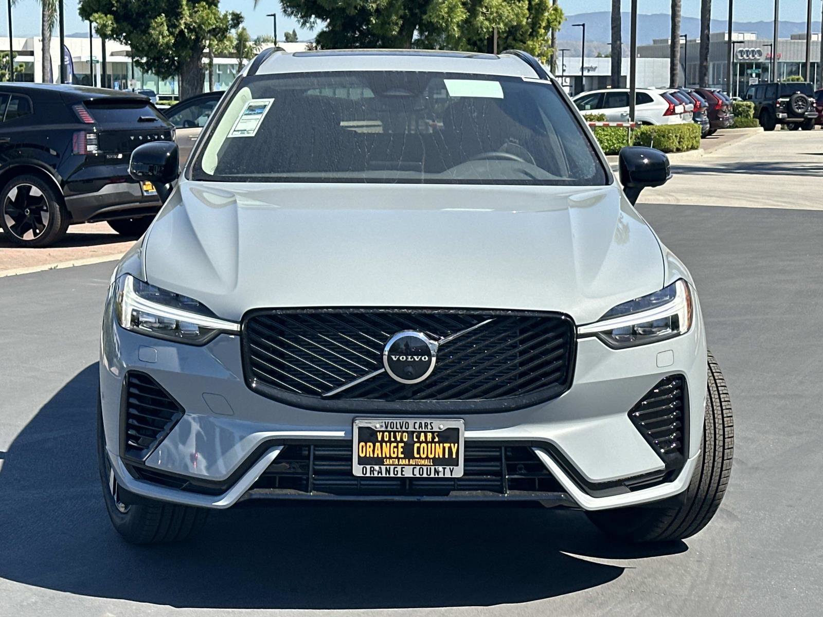 New 2026 Volvo XC60 T8 Plus w/ Climate Package AWD/4WD image 2