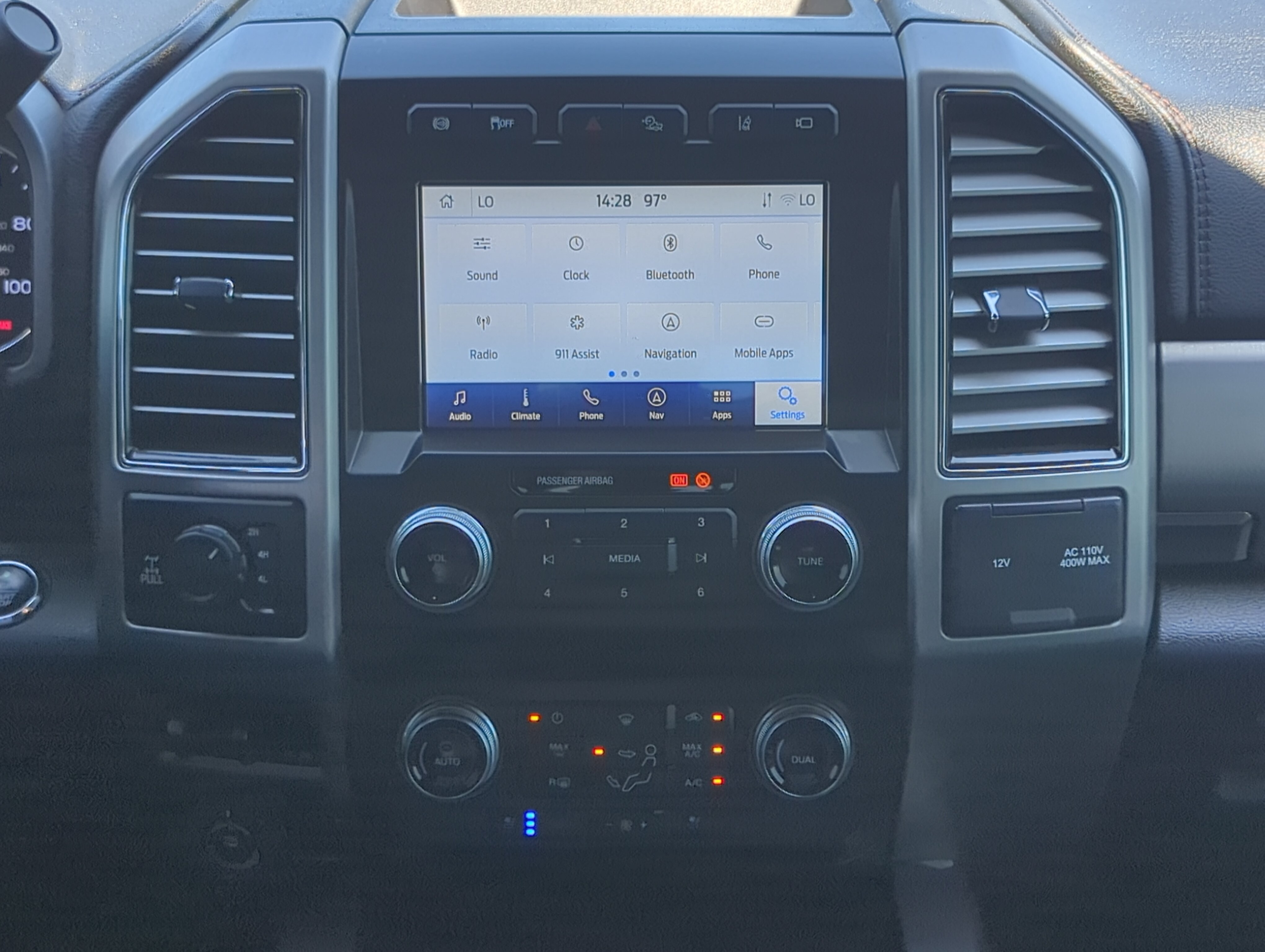 Used 2020 Ford F250 Platinum w/ Tremor Off-Road Package AWD/4WD image 16