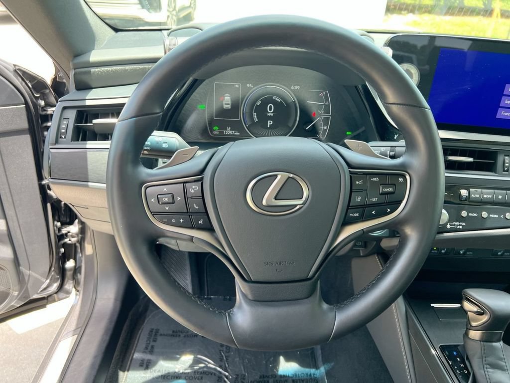 Certified 2025 Lexus ES 300h w/ Premium Package FWD image 13