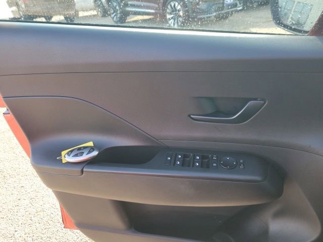Used 2024 Hyundai Kona SEL FWD image 13