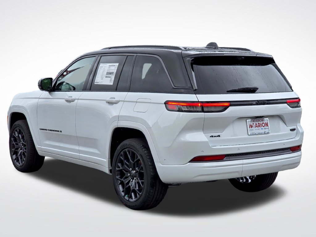 New 2027 Jeep Grand Cherokee Summit AWD/4WD image 18