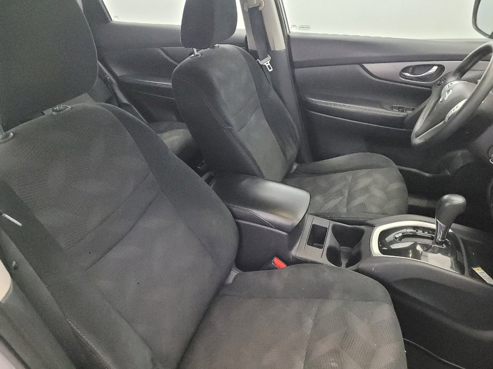 Used 2016 Nissan Rogue S image 21