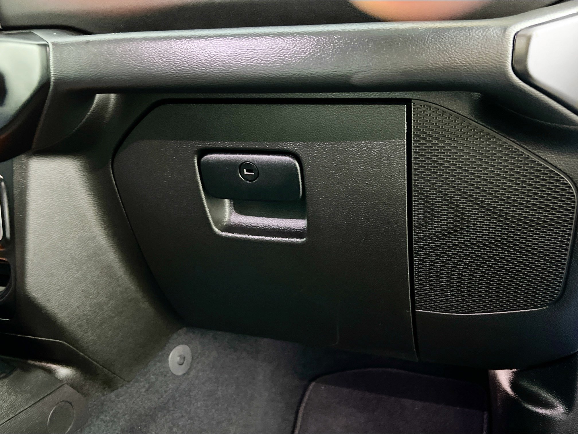 Used 2022 Jeep Wrangler Unlimited Sahara w/ LED Lighting Group AWD/4WD image 33