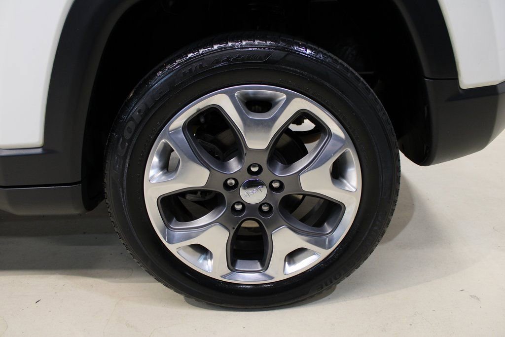 Used 2021 Jeep Compass Limited AWD/4WD image 9