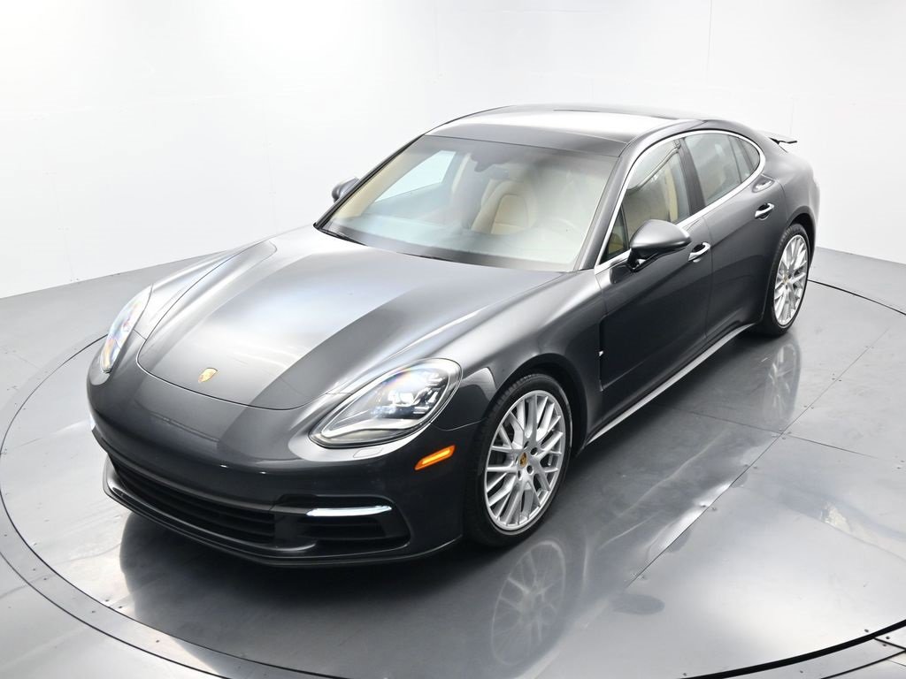 Used 2018 Porsche Panamera 4S image 31