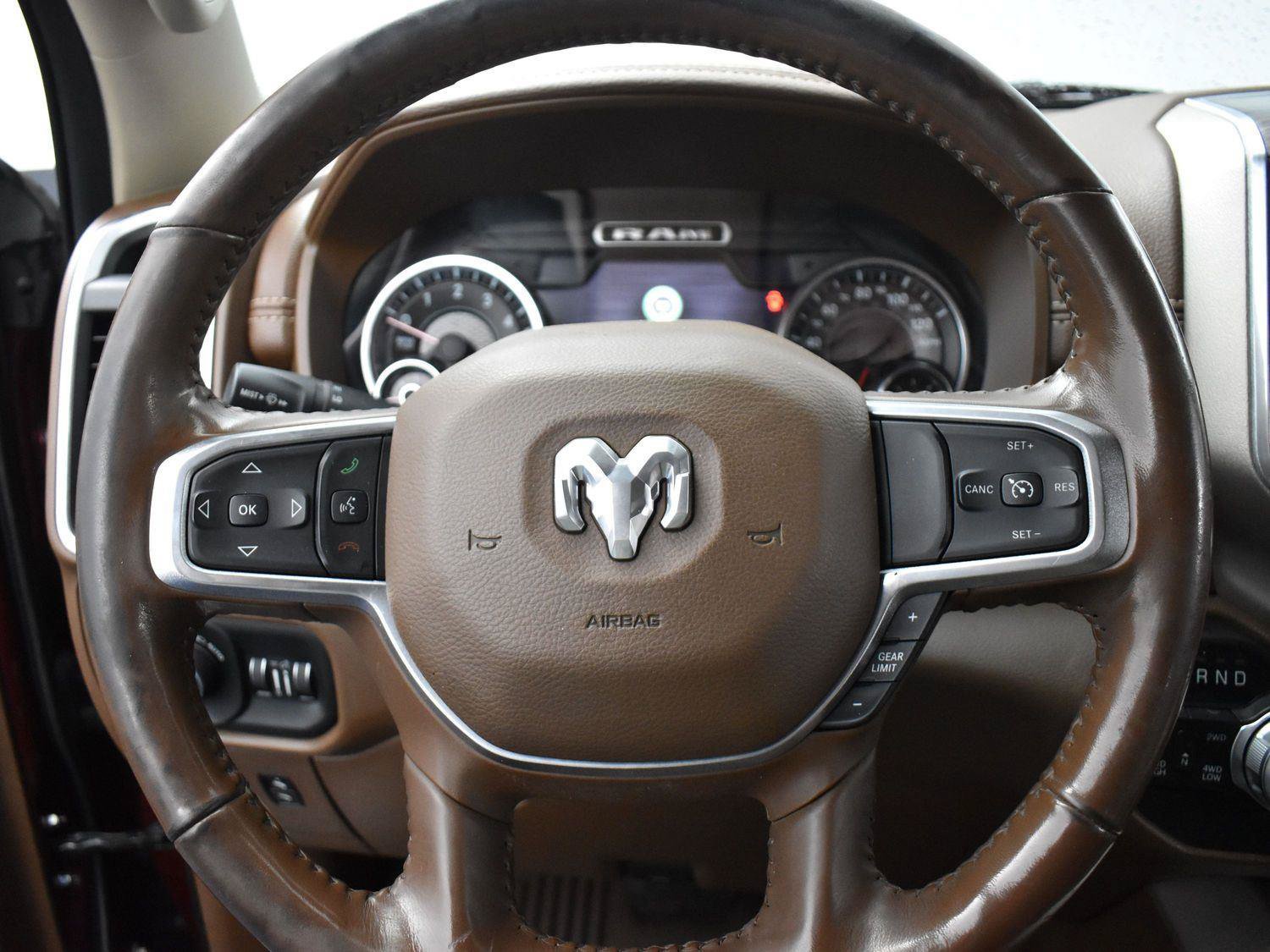 Used 2020 RAM 1500 Laramie AWD/4WD image 16