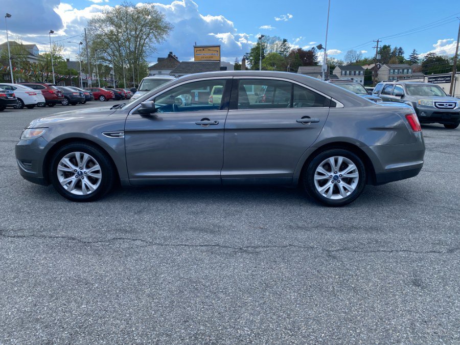 Used 2011 Ford Taurus SEL w/ 201A Rapid Spec Order Code AWD/4WD image 2