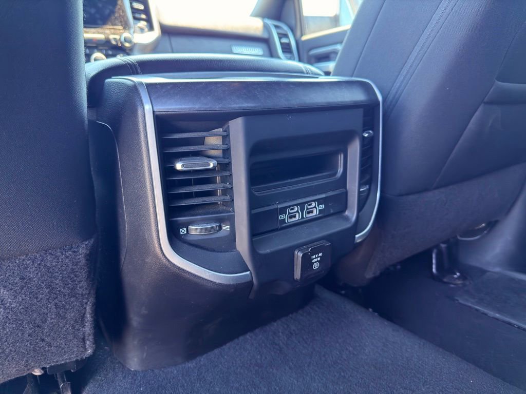 Used 2022 RAM 2500 Big Horn w/ Level C Equiment Group AWD/4WD image 28