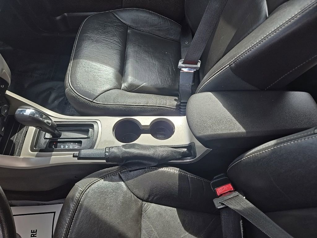 Used 2009 Ford Focus SEL image 23