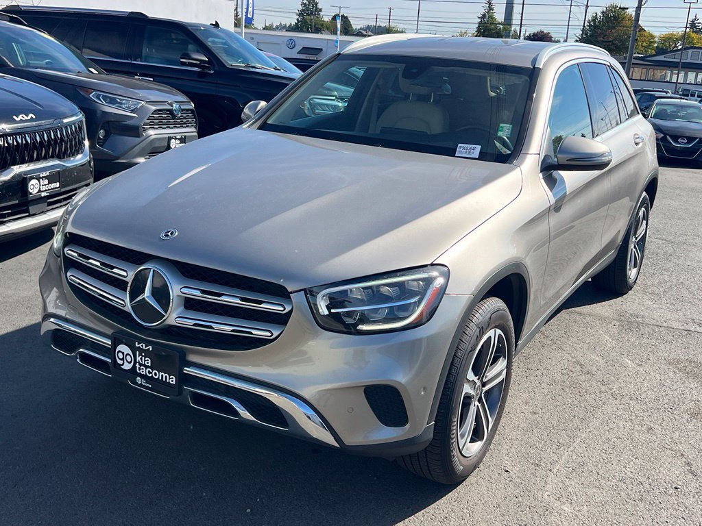 Used 2021 Mercedes-Benz GLC 300 4MATIC image 3