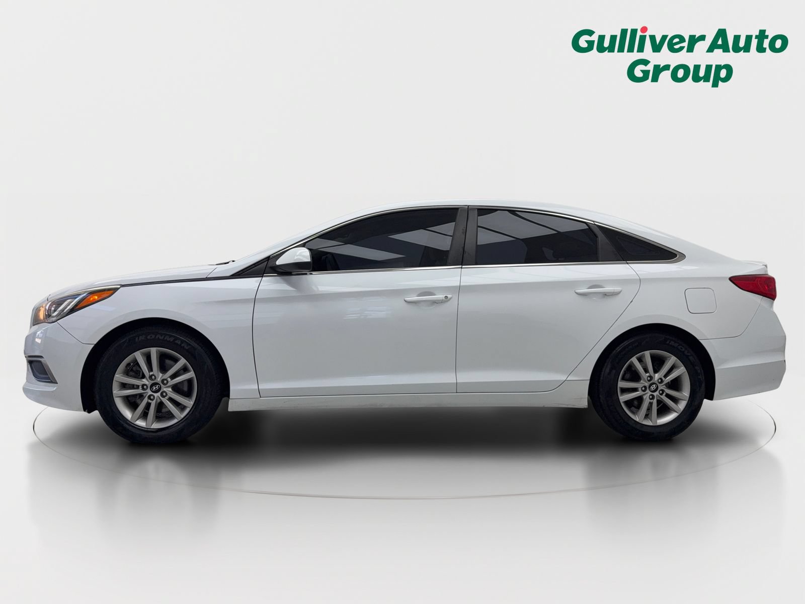 Used 2017 Hyundai Sonata SE FWD image 4