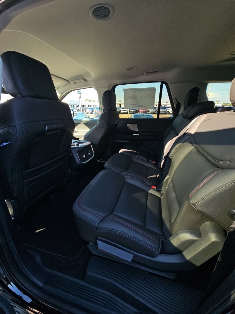 Used 2026 Ford Expedition Max Active RWD image 23