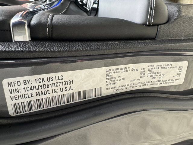 Used 2024 Jeep Grand Cherokee Overland w/ Luxury Tech Group IV image 30