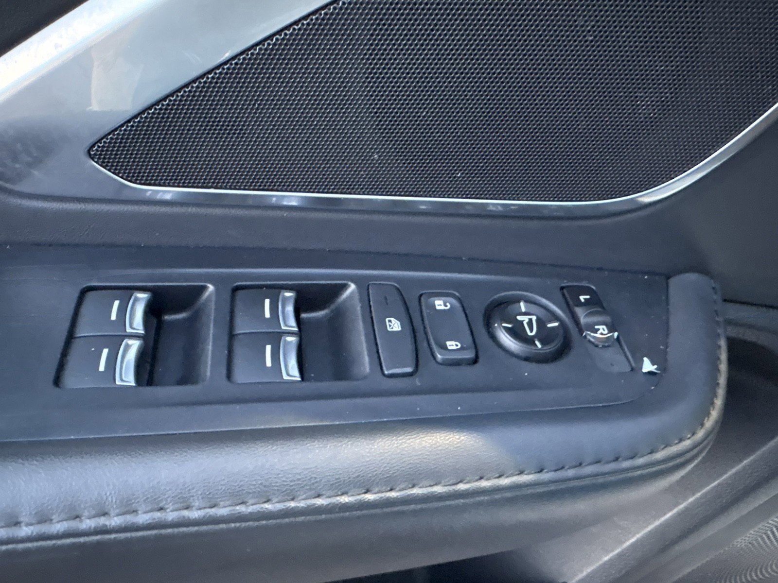 Used 2020 Acura RDX AWD image 12