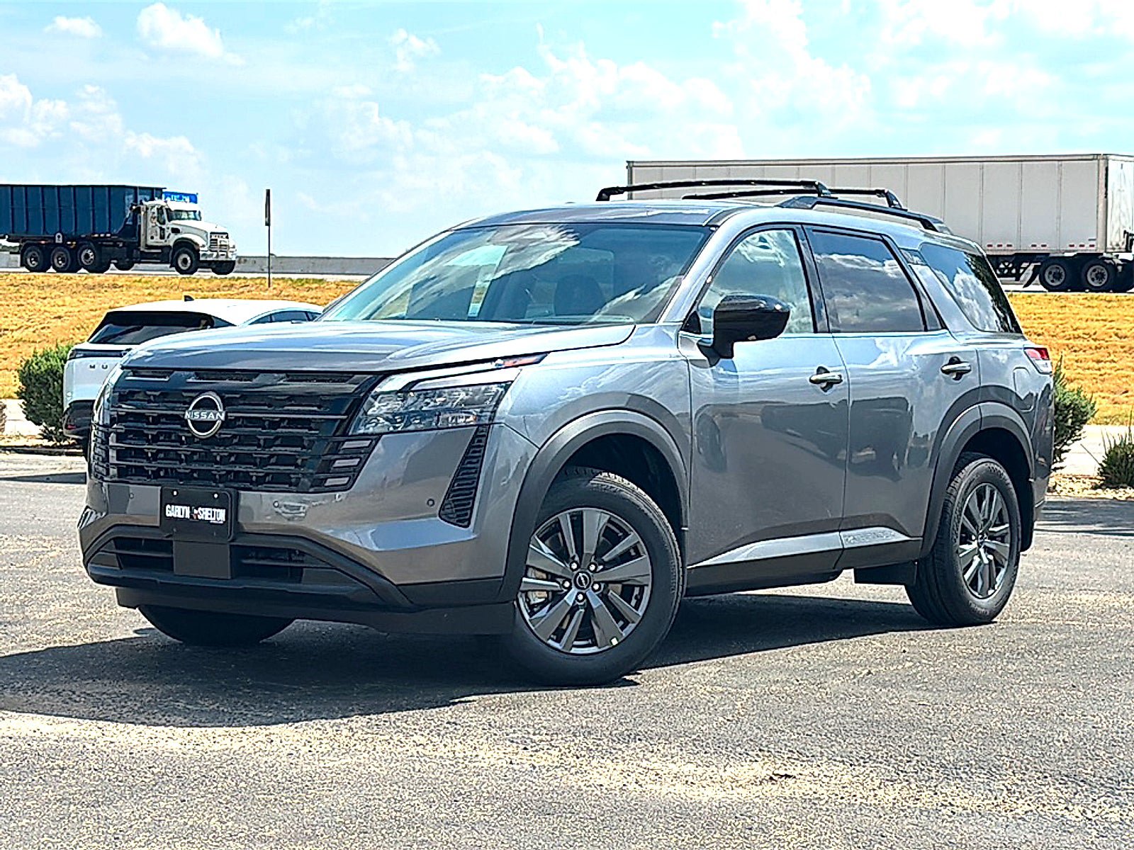 New 2026 Nissan Pathfinder SV w/ Cargo Package FWD image 2