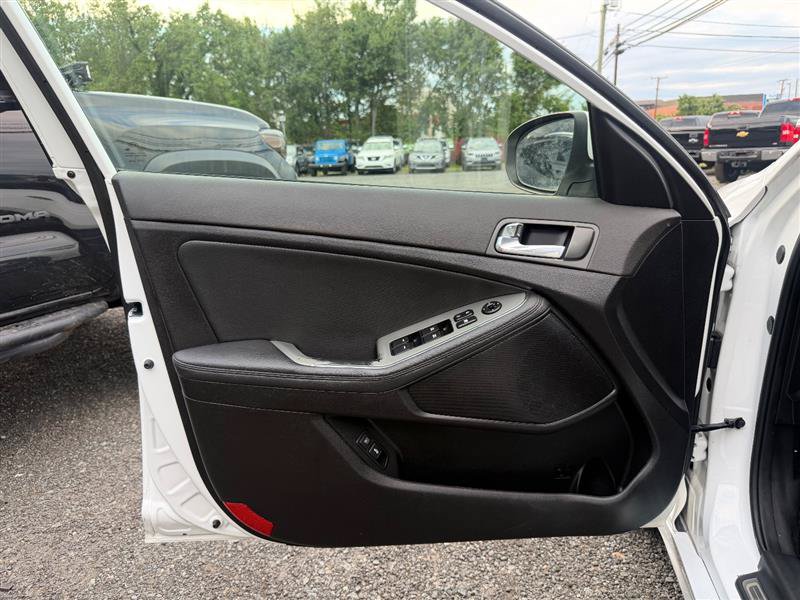 Used 2015 Kia Optima SX FWD image 12