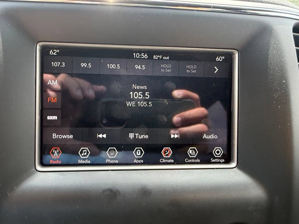 Used 2021 Jeep Grand Cherokee Laredo RWD image 12