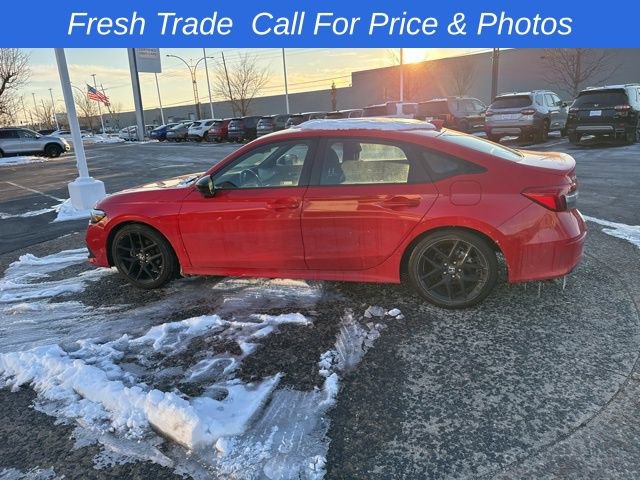 Used 2023 Honda Civic Sport image 11