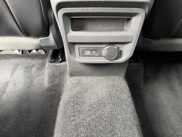 Used 2021 Volkswagen Tiguan SE R-Line image 30