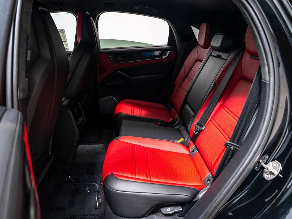 New 2026 Porsche Cayenne Turbo GT AWD/4WD image 37